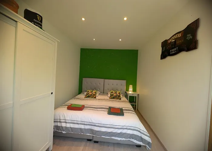 Chemin Des Vignerons מץ