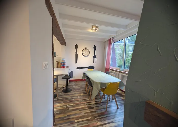 Chemin Des Vignerons * מץ