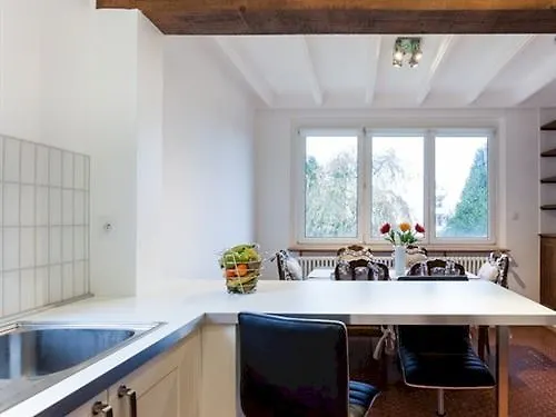 Chemin Des Vignerons *